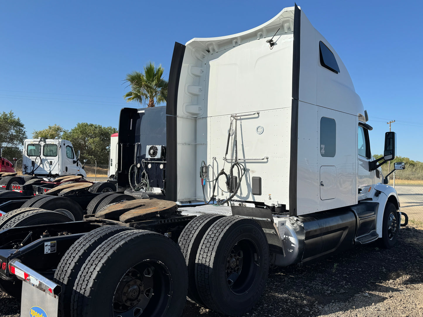 2020 Peterbilt 389