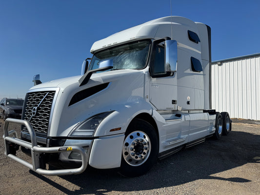 2022 Volvo VNL 760
