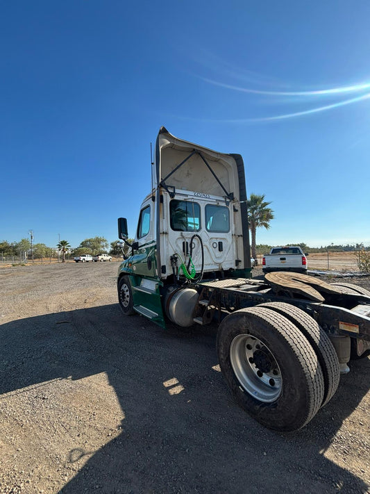 2017 Freightliner Cascadia 455 HP DD15 – Frontier Truck Sales $ 17,000.00