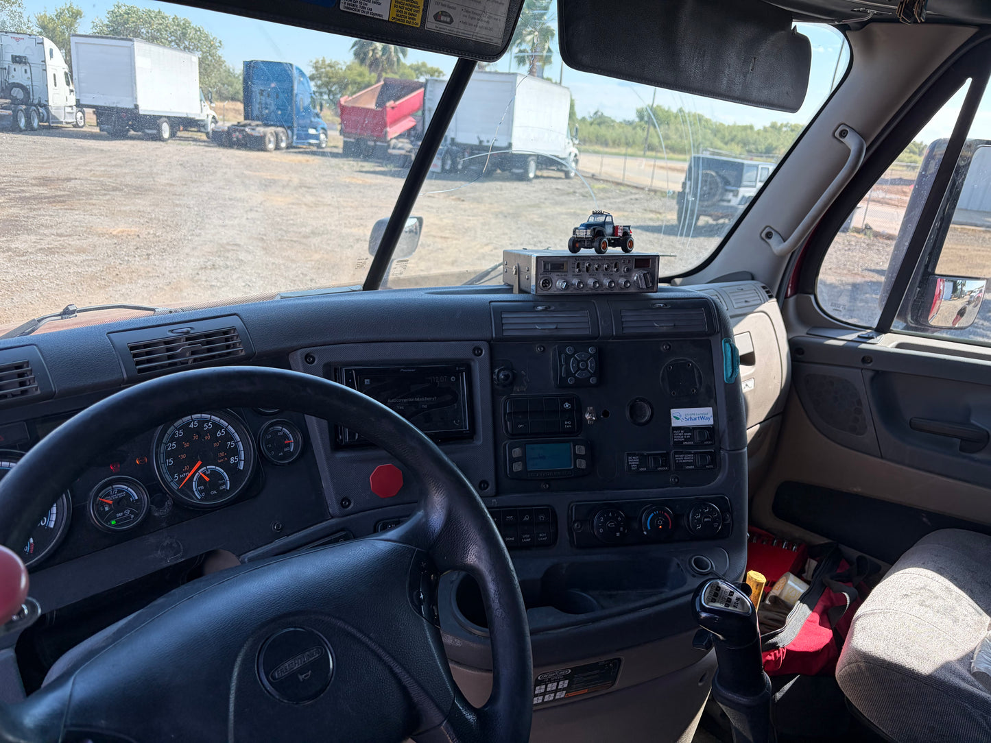 2017 Freightliner Cascadia 125