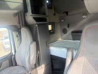 2022 Volvo VNL 760