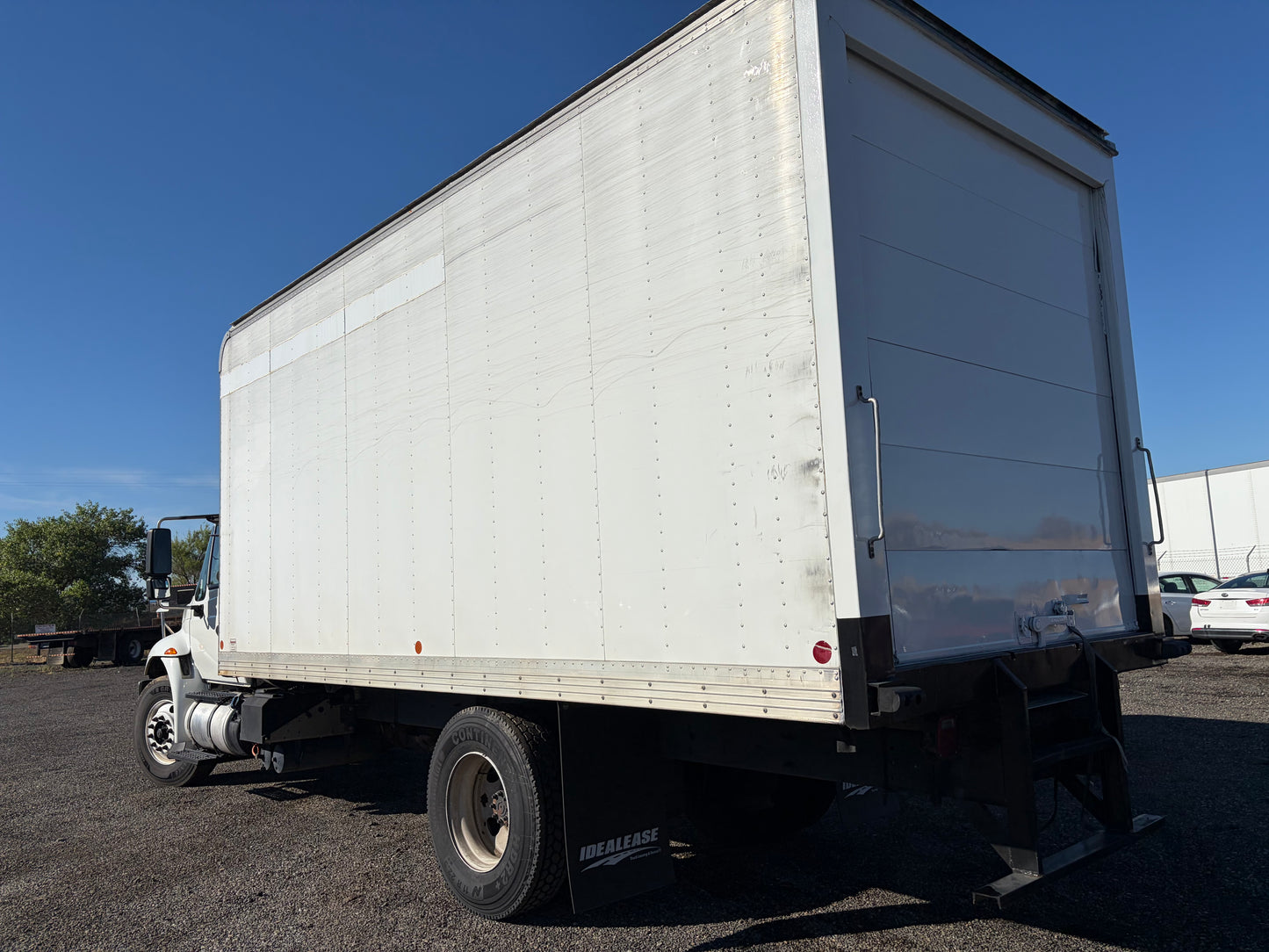 2019 INTERNATIONAL 4300 4X2