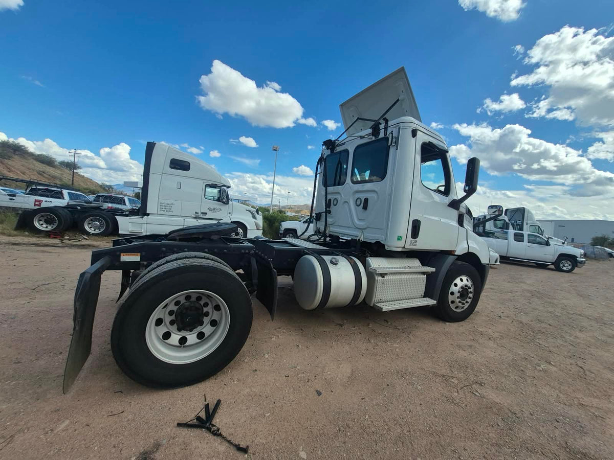 2018 FREIGHTLINER CASCADIA