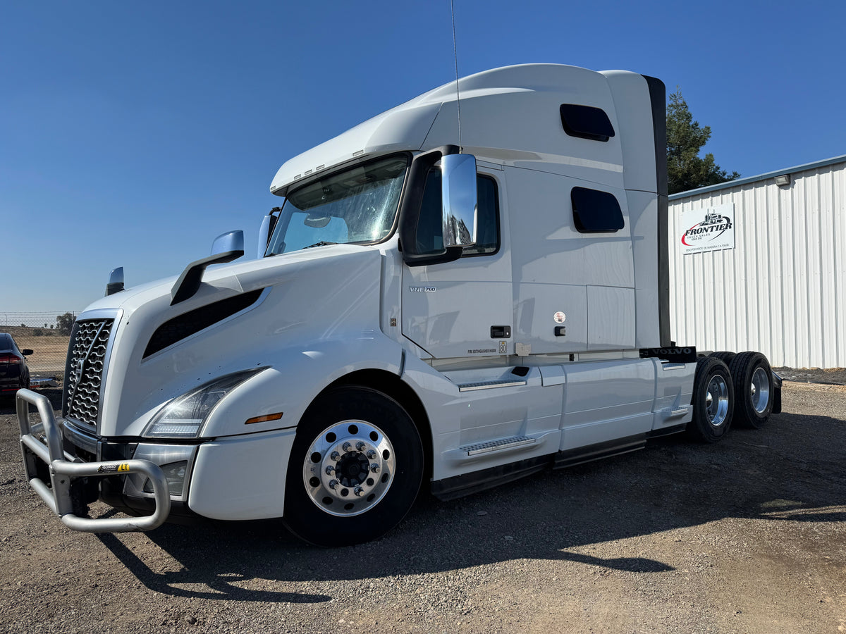 2022 Volvo VNL 760
