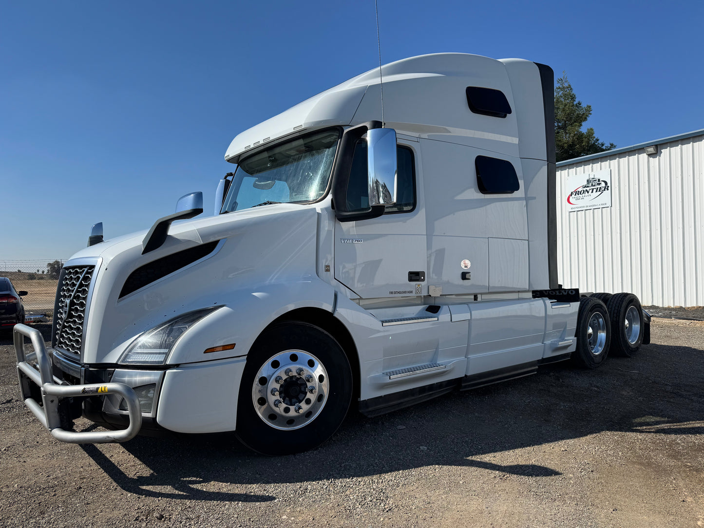 2022 Volvo VNL 760