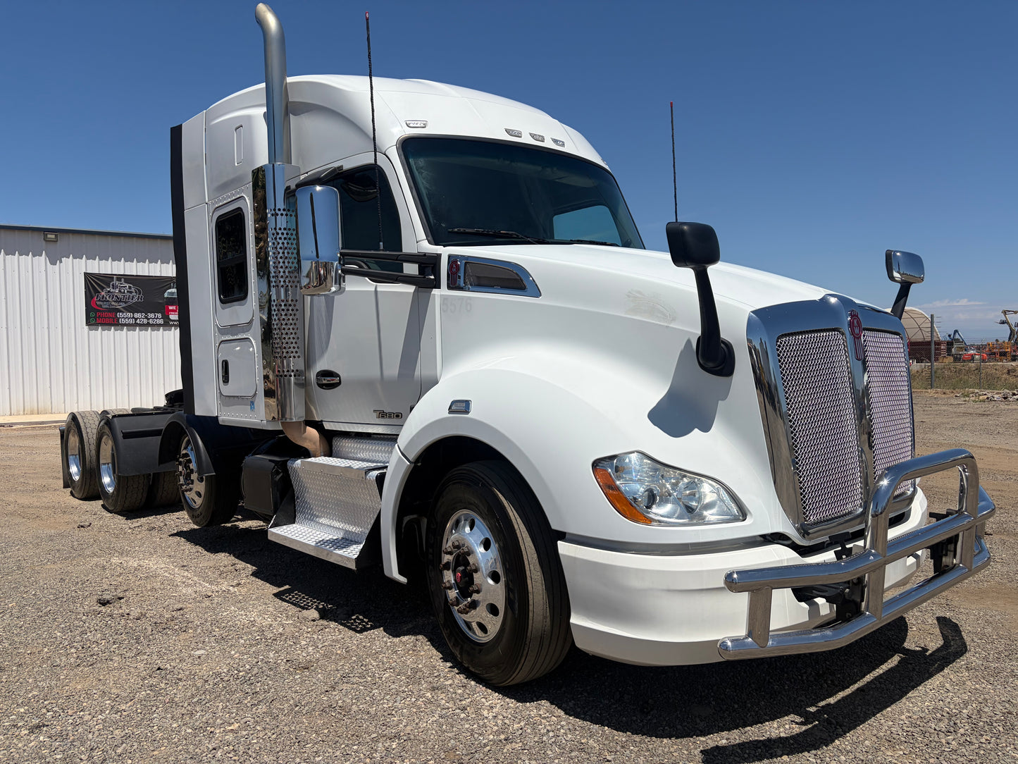 2015 Kenworth T680 (drop Axle)
