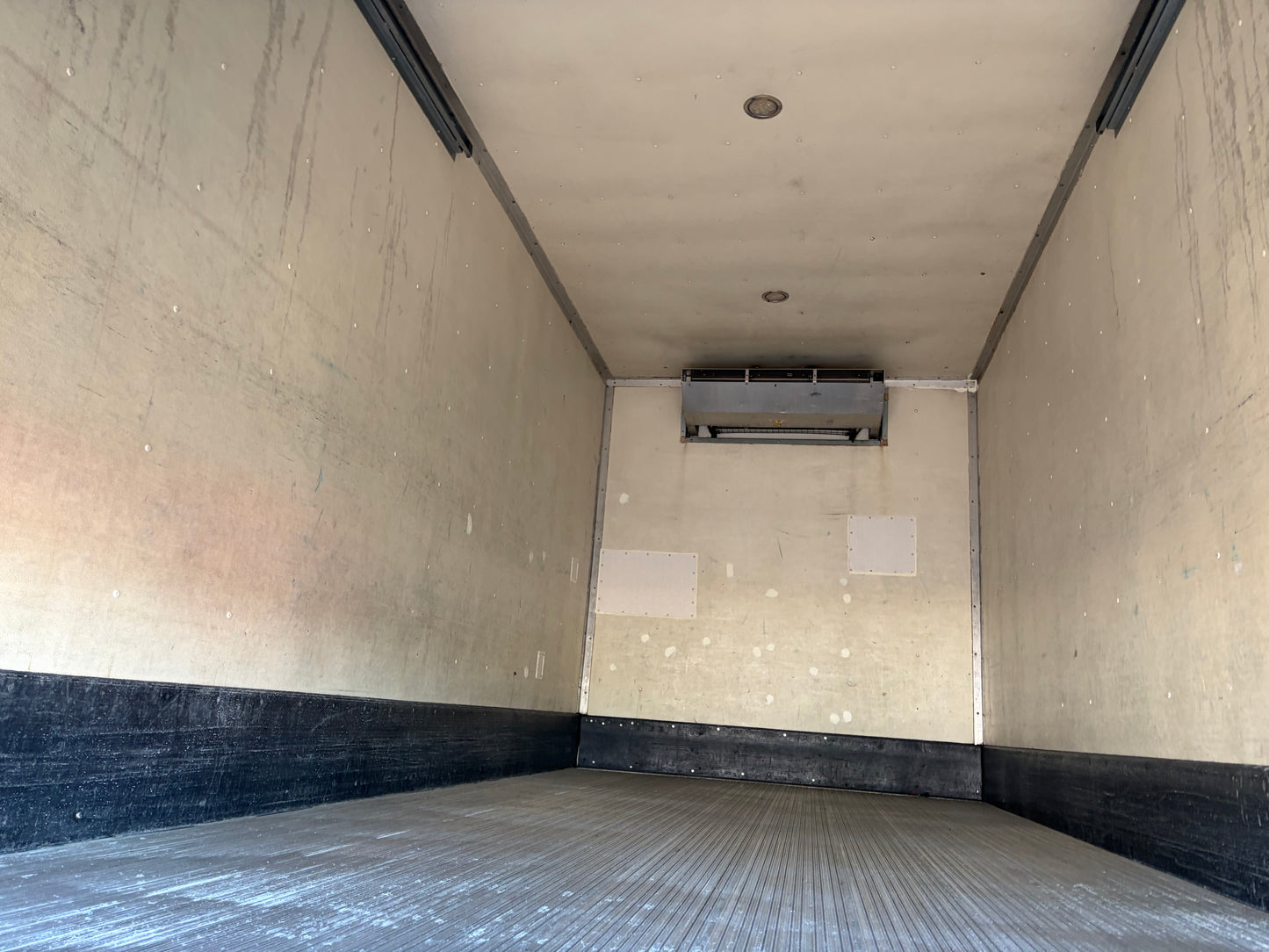 2019 INTERNATIONAL 4300 4X2