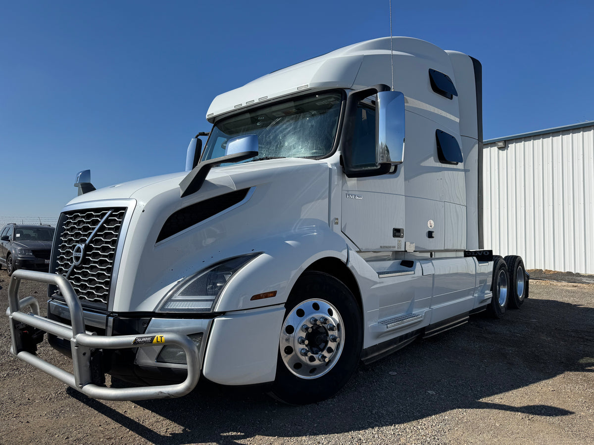 2022 Volvo VNL 760