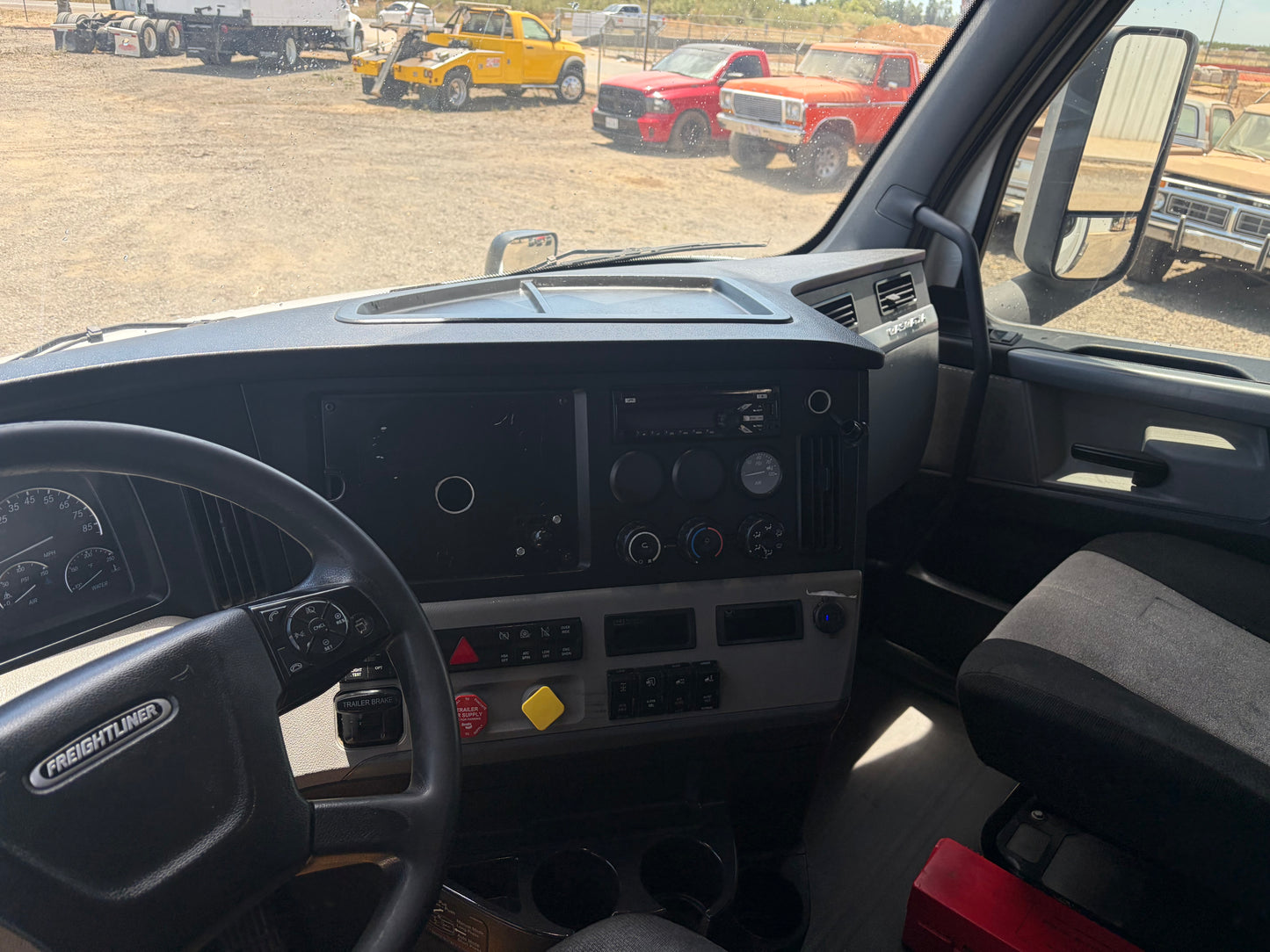2019 Freightliner Cascadia 116
