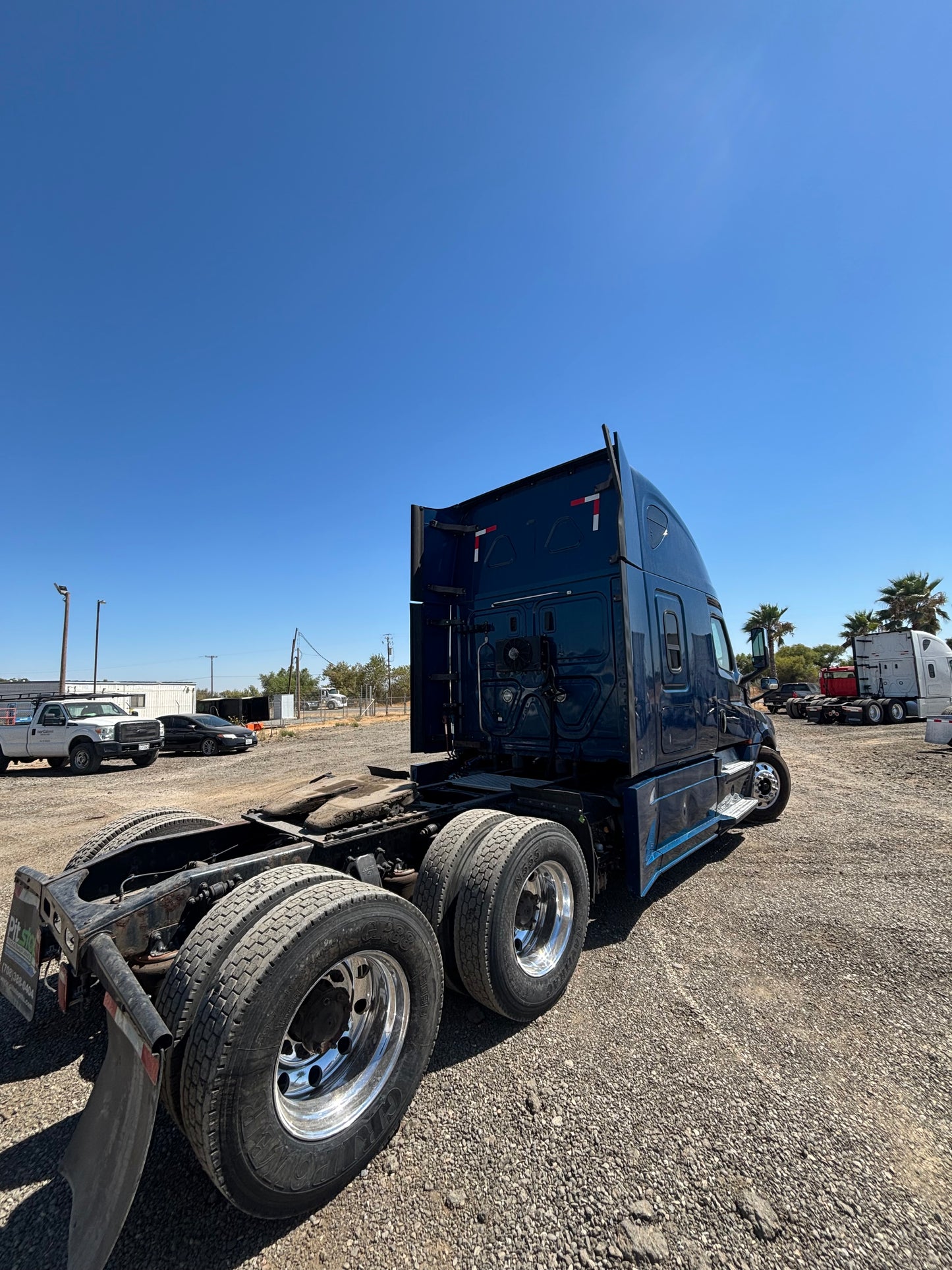 2019 Freightliner Cascadia 126 Blue -Frontier Truck Sales