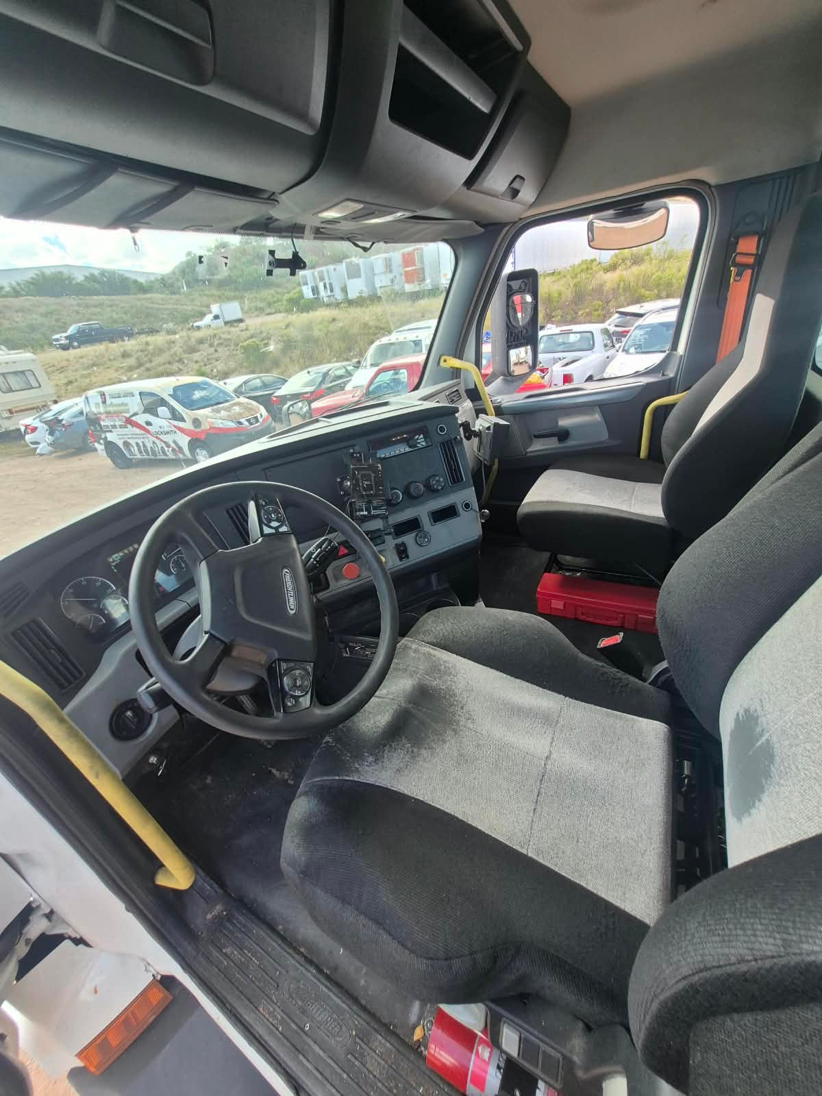 2018 FREIGHTLINER CASCADIA