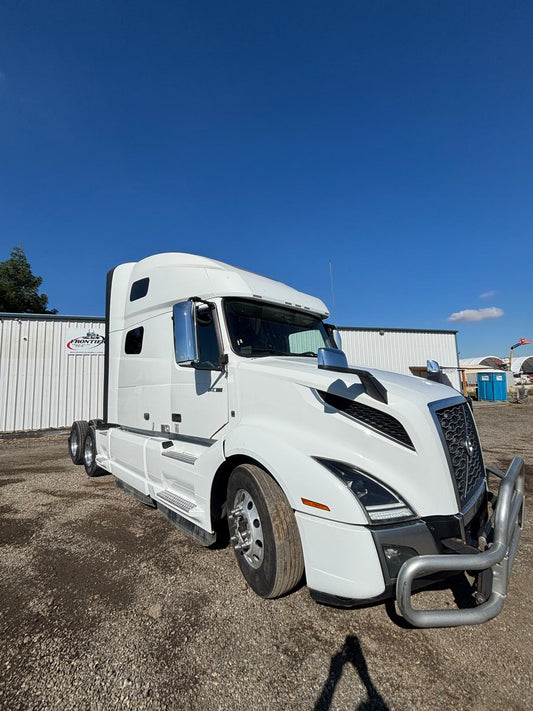 2022 Volvo VNL 760 | D13 Engine | Automatic Transmission