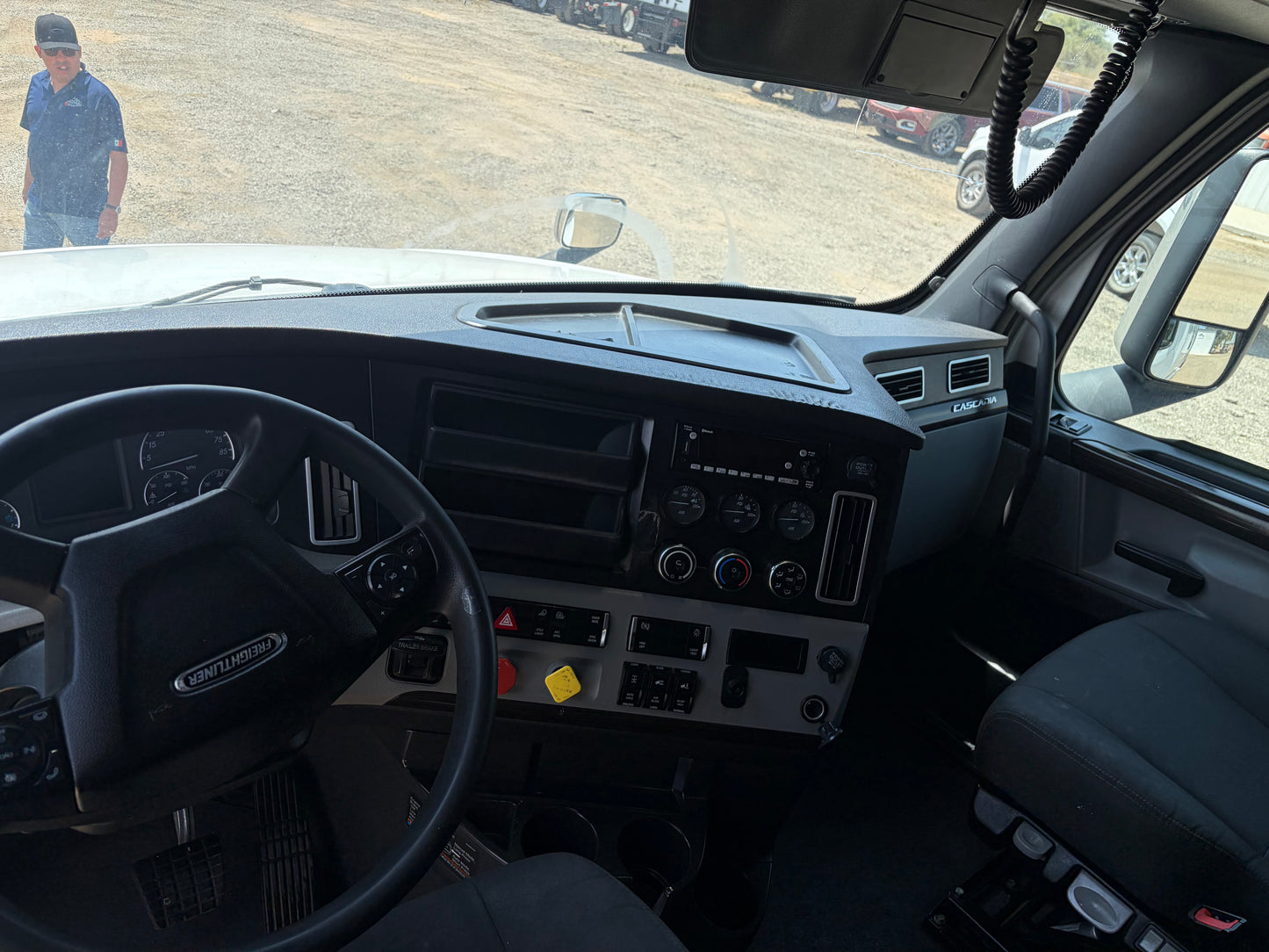 2022 Freightliner Cascadia 126