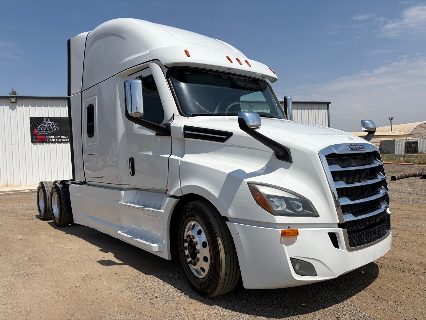 2022 Freightliner Cascadia 126