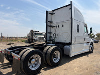 2022 Freightliner Cascadia 126