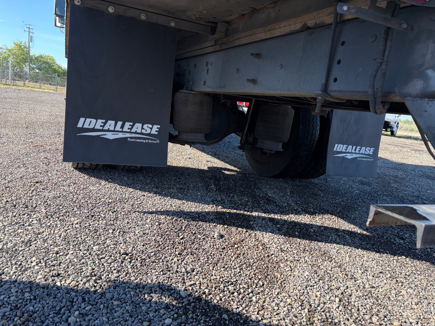 2019 INTERNATIONAL 4300 4X2