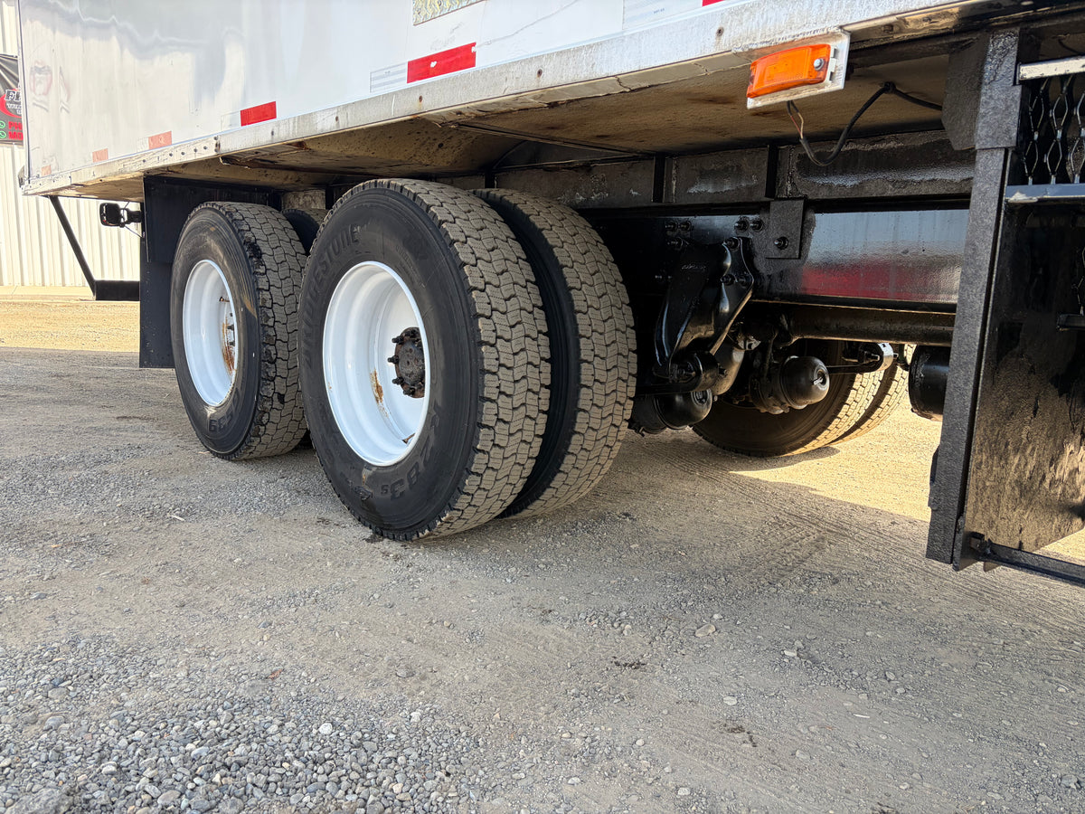 2016 FREIGHTLINER M2 / $25,000