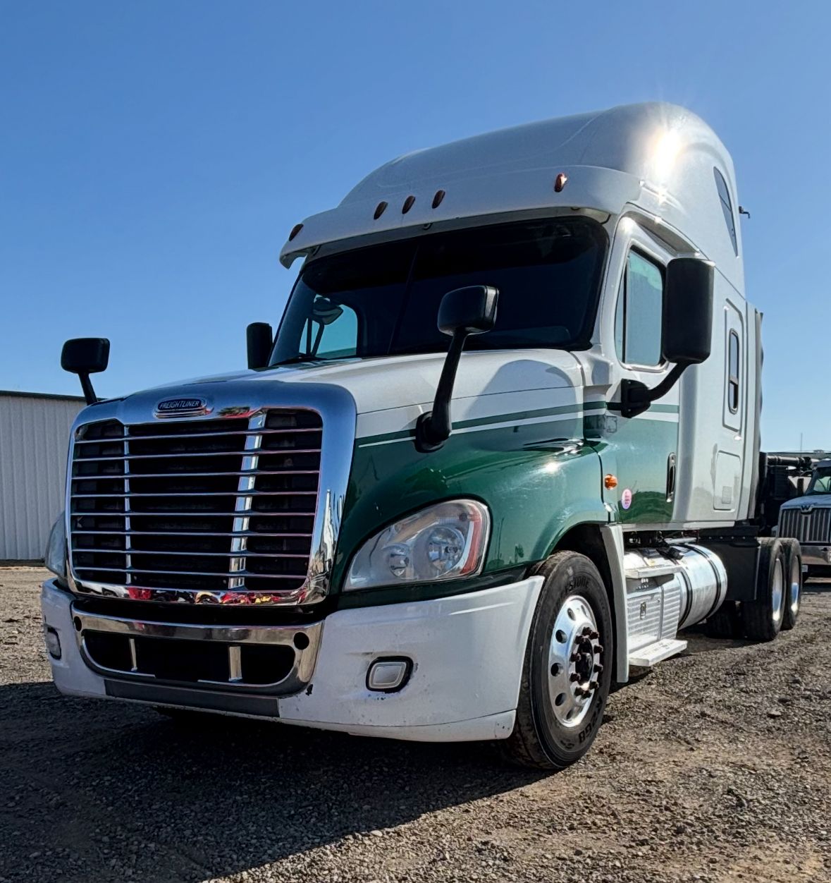 2017 Freightliner Cascadia 125  – Frontier Truck Sales