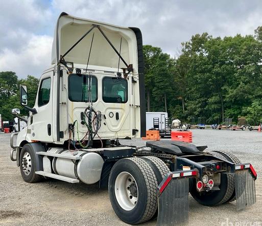 2019 Freightliner Cascadia 116 Day Cab – Frontier Truck Sales $22,999.00