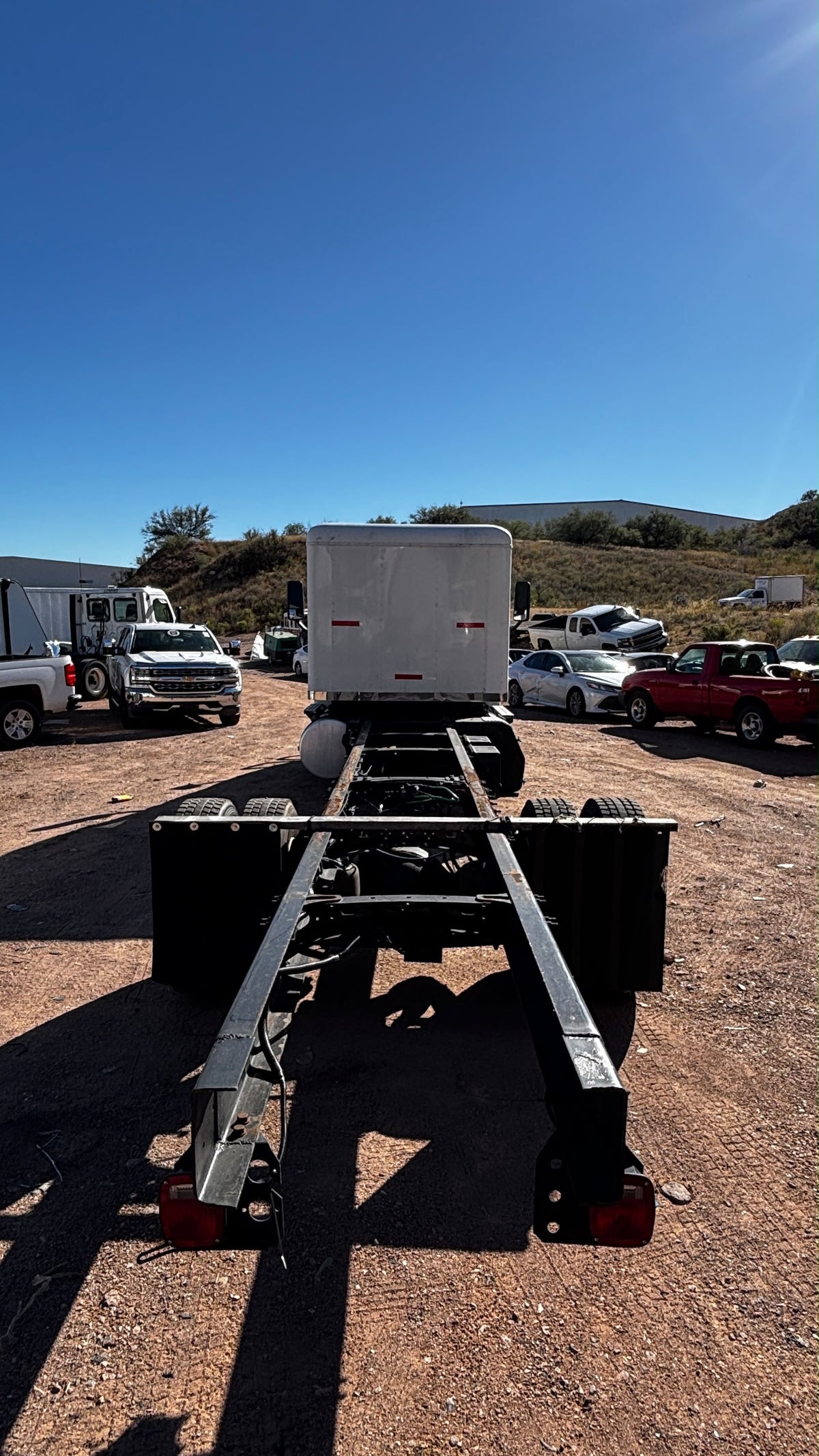 2019 FREIGHTLINER CASCADIA SLEEPER (CHASSIS)