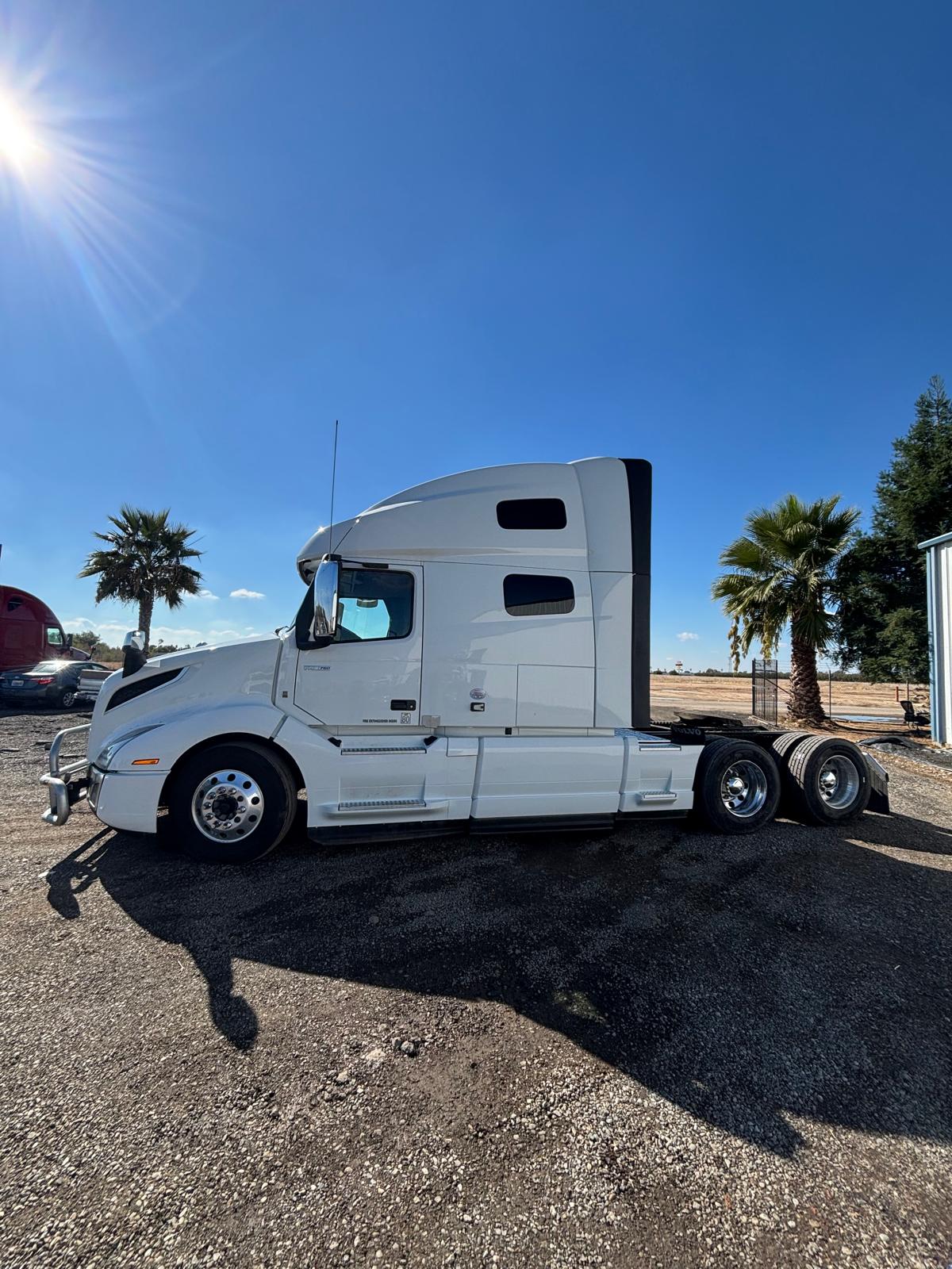 2022 Volvo VNL 760 | D13 Engine | Automatic Transmission